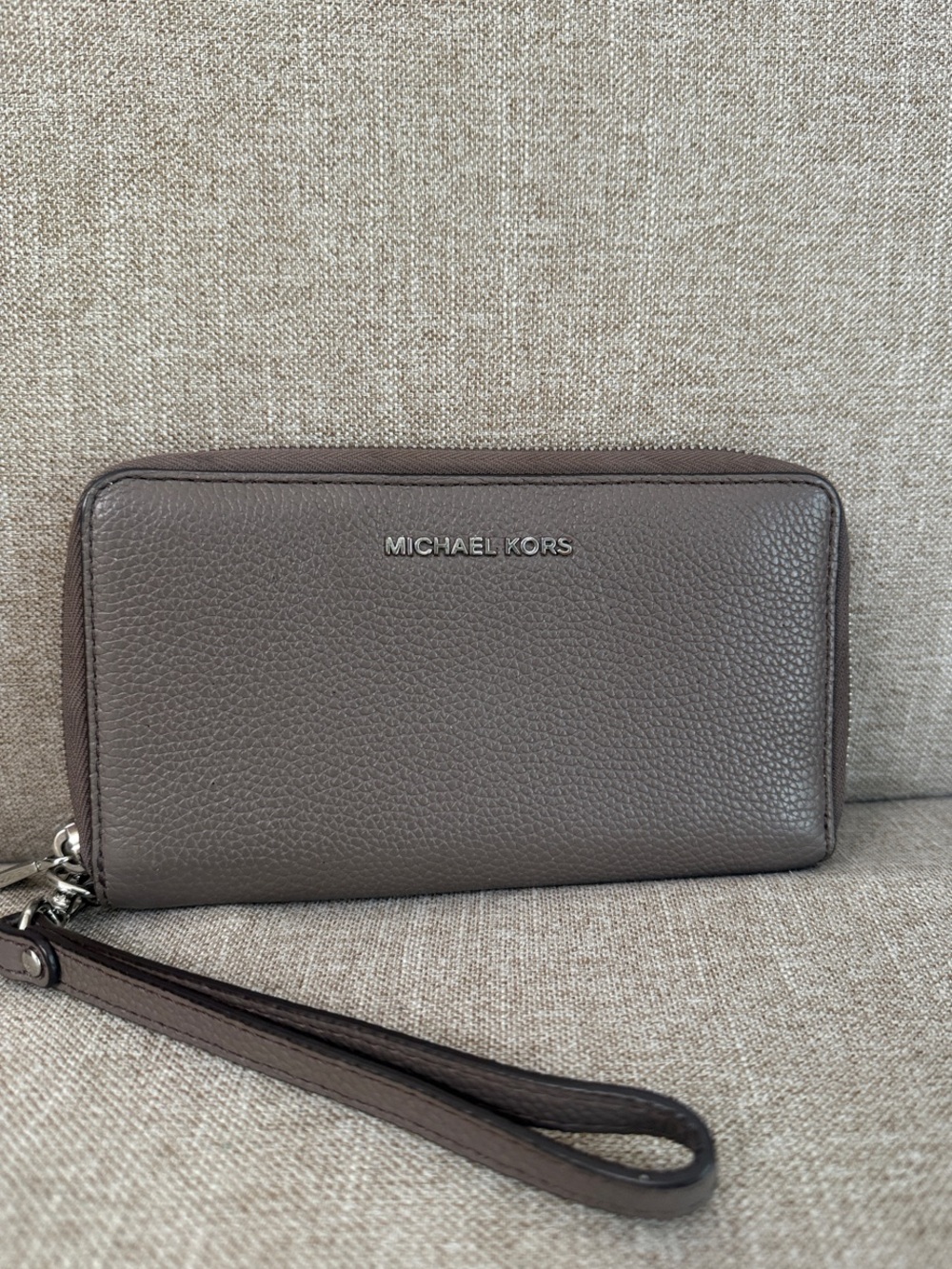 Michael Kors Pebble Leather Wristlet Wallet in Taupe